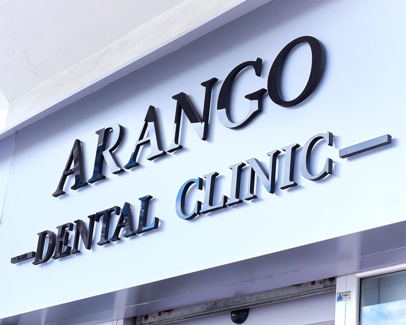 Fachada de Arango Dental Clinic, Benidorm