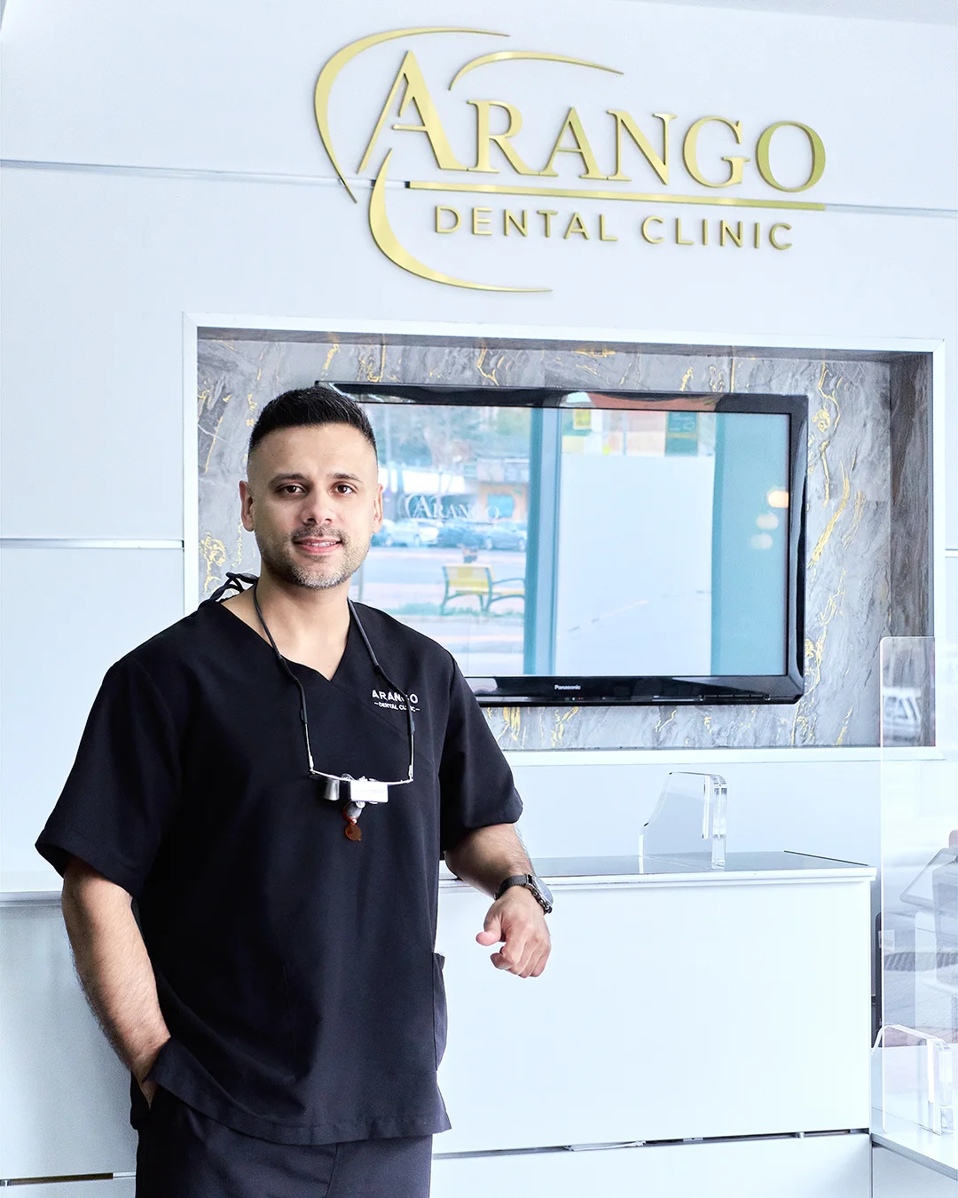 Dr. Sebastián Arango, director de Arango Dental Clinic